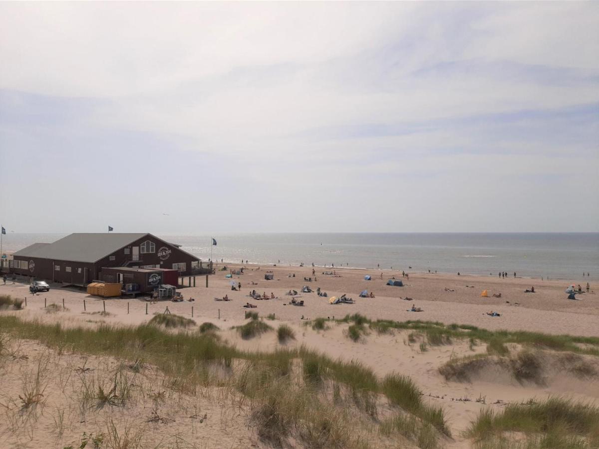 Stylish Holiday Home By The Sea Tuitjenhorn Esterno foto